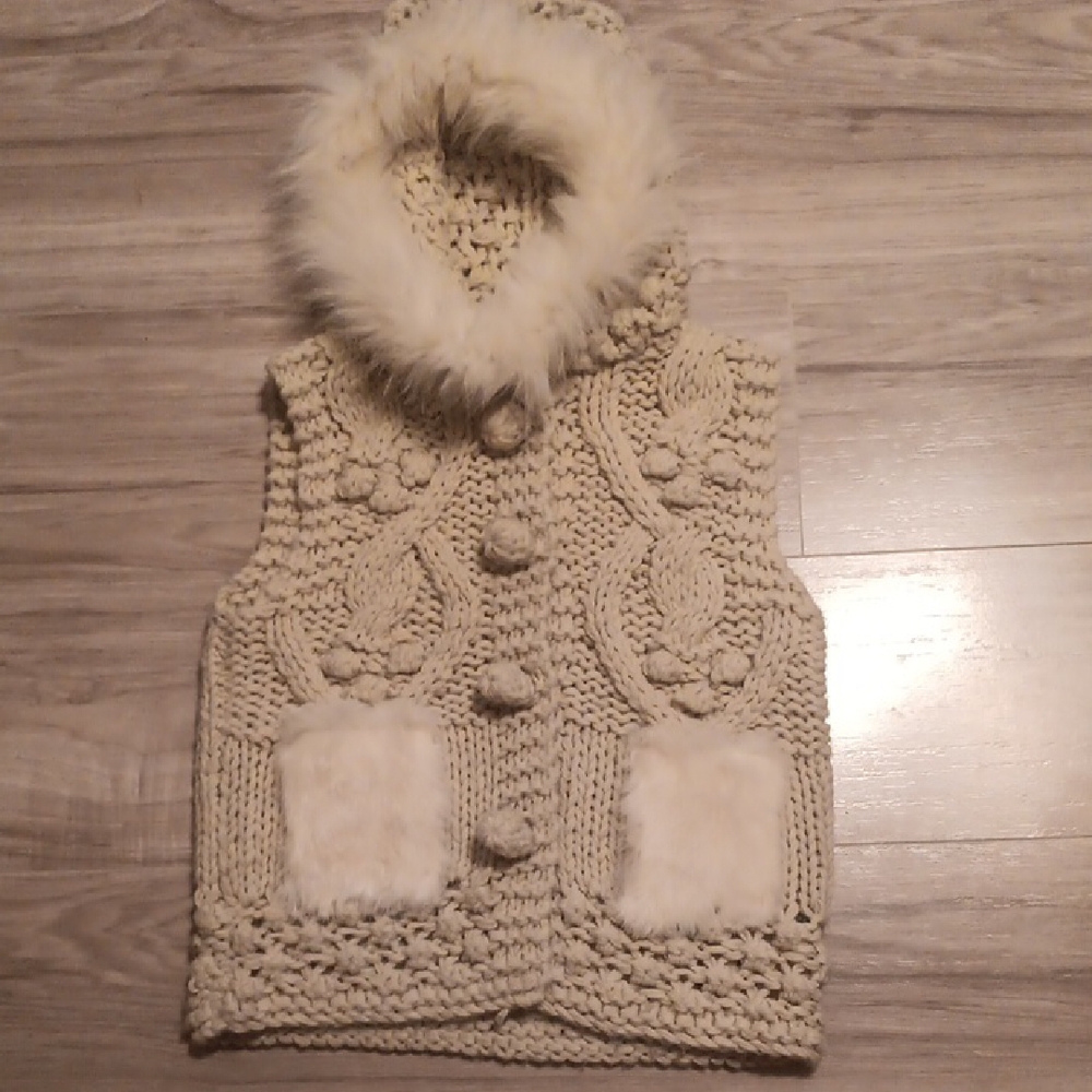 Cozy Cream Knit Vest with Faux Fur Trim